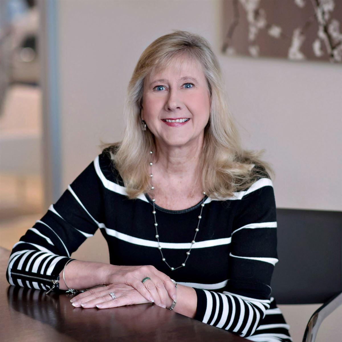 Kelli Burn-Roy